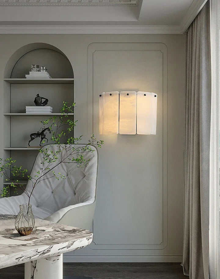 Eichholtz blason wall lamp