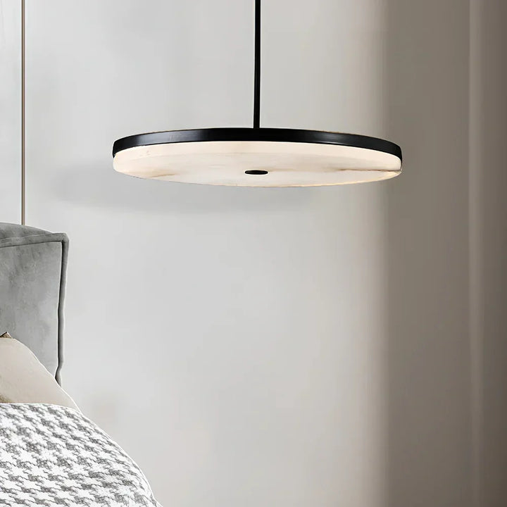 Manhattan Alabaster Pendant Light - view 3 | Woorglamp