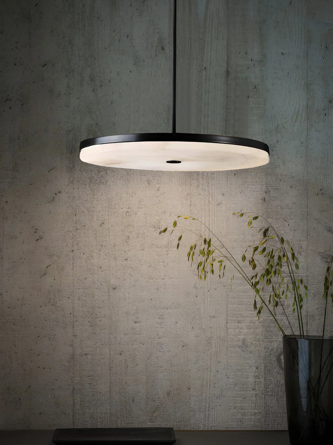 Manhattan Alabaster Pendant Light - view 6 | Woorglamp