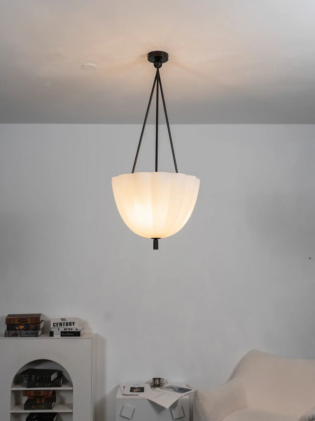 Fluted Glass Volare Scalloped Pendant Lamp