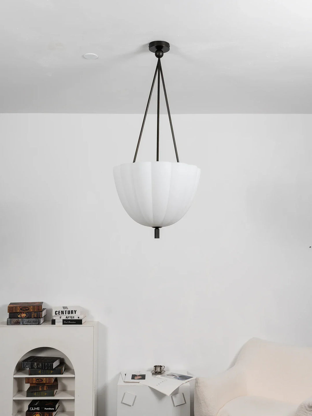 Fluted Glass Volare Scalloped Pendant Lamp