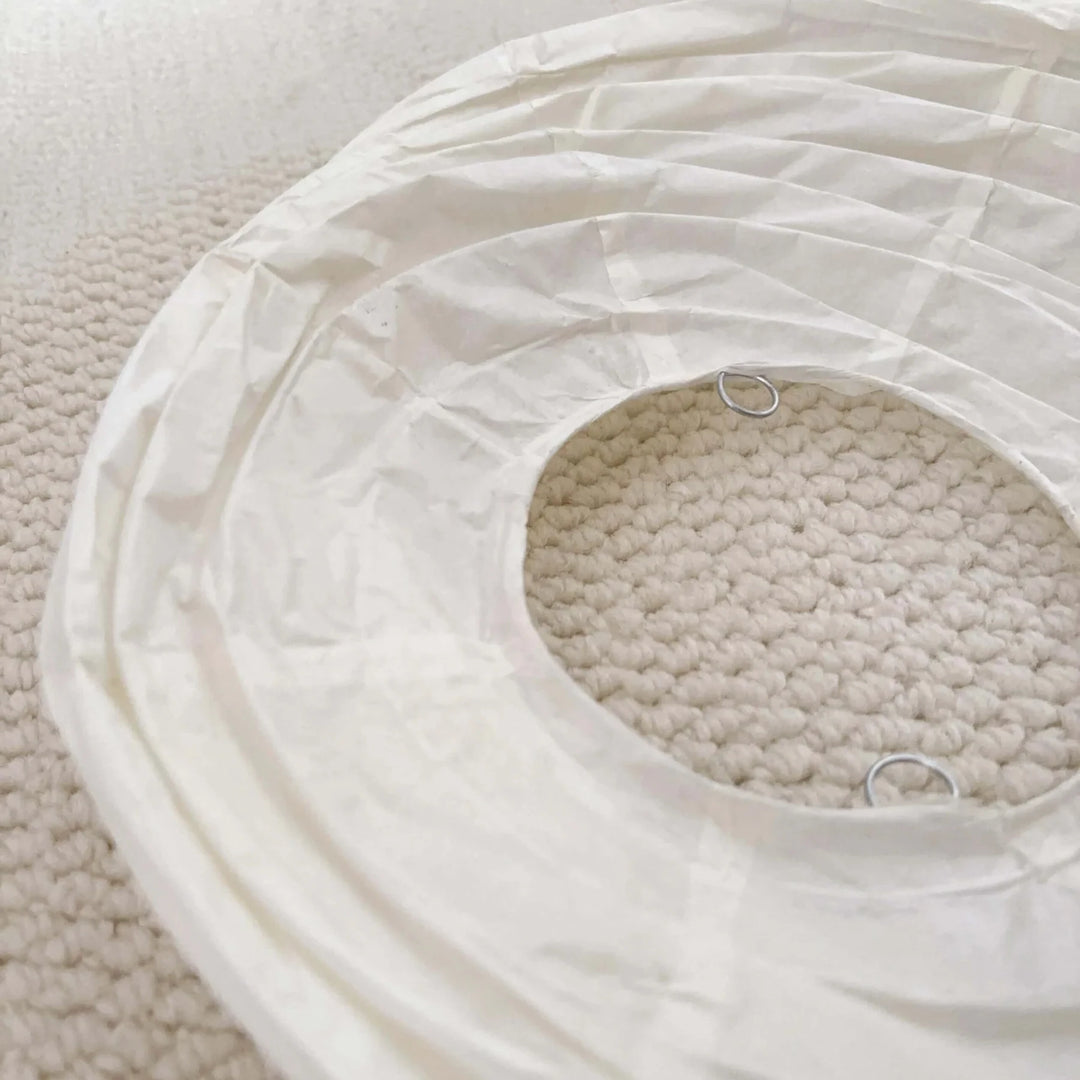 Close-up of the open vent at the top of the paper lamp shade