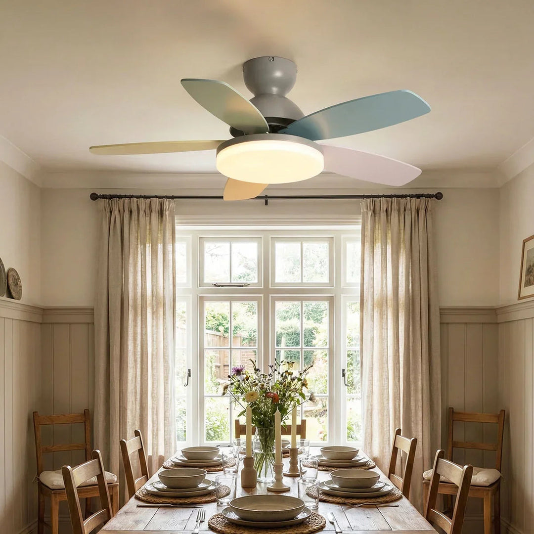 Petal Shaped Petalo Ceiling Fan Light