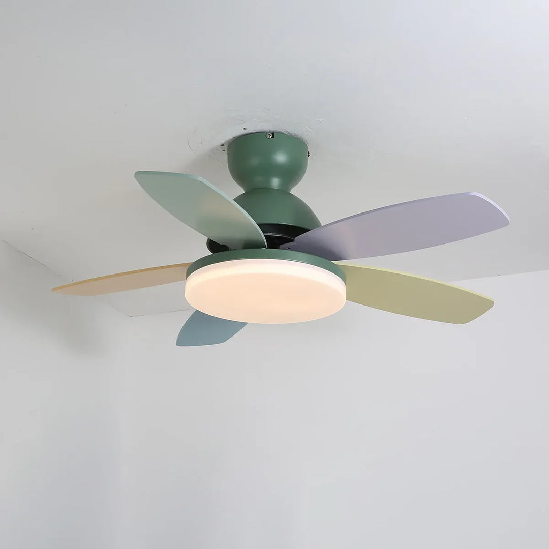 Petal Shaped Petalo Ceiling Fan Light