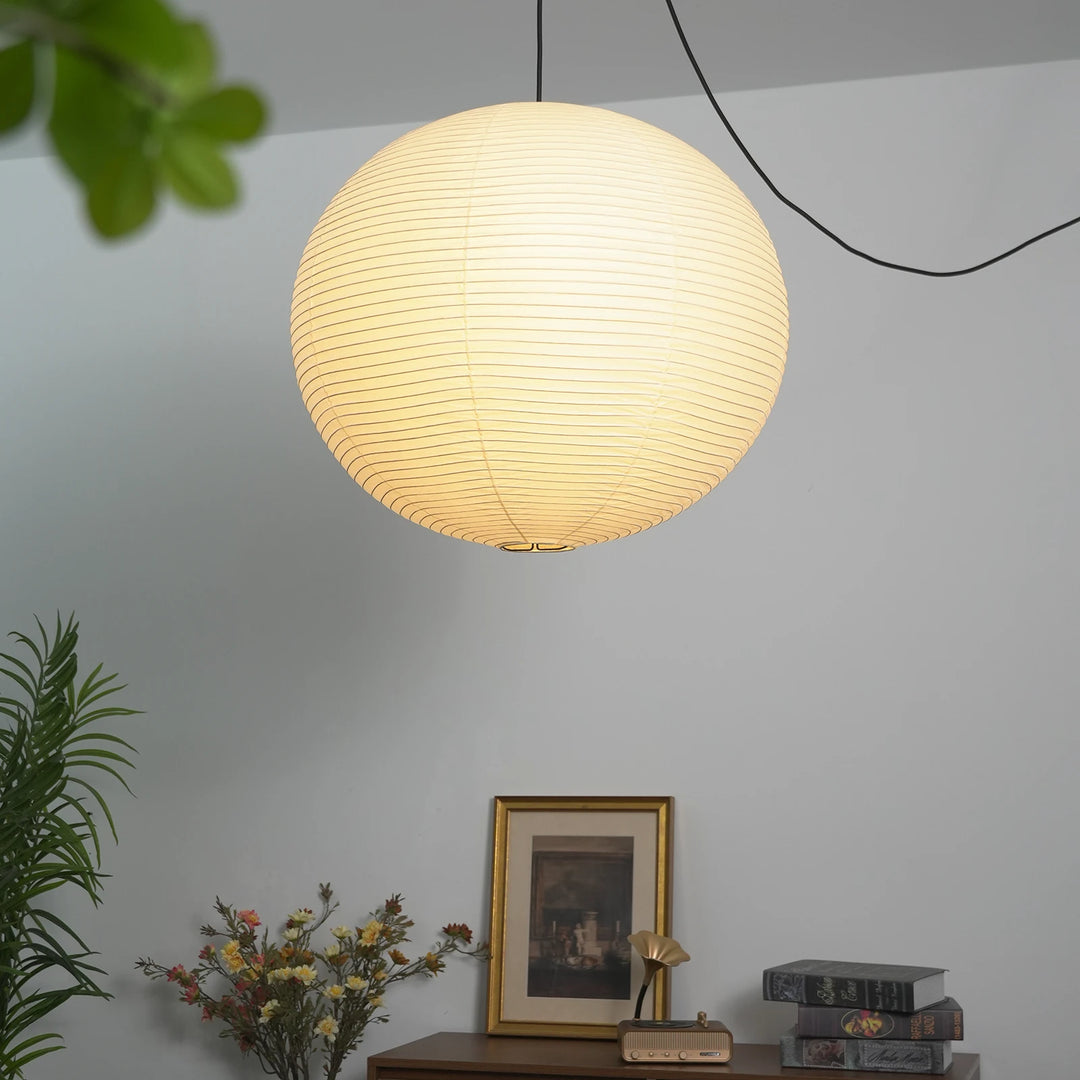 Round_Washi_Paper_Pendant_Light_in_Minimalist_White_Space_Woorglamp